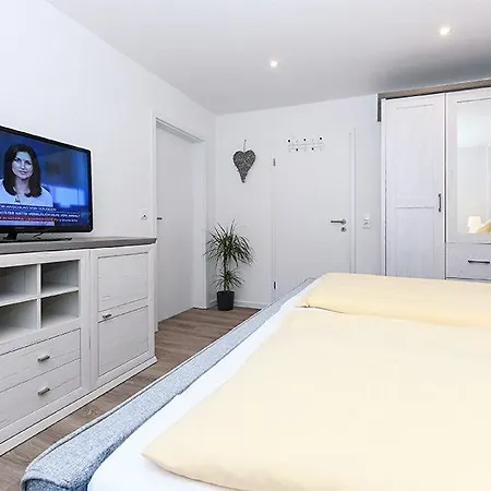 Haus Baumkrone Gross Holum